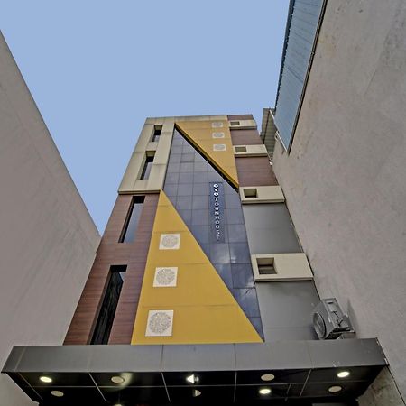 Townhouse 1096 Hotel Redfox Nungambakkam Chennai Bagian luar foto