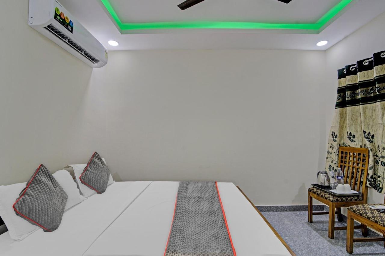 Townhouse 1096 Hotel Redfox Nungambakkam Chennai Bagian luar foto