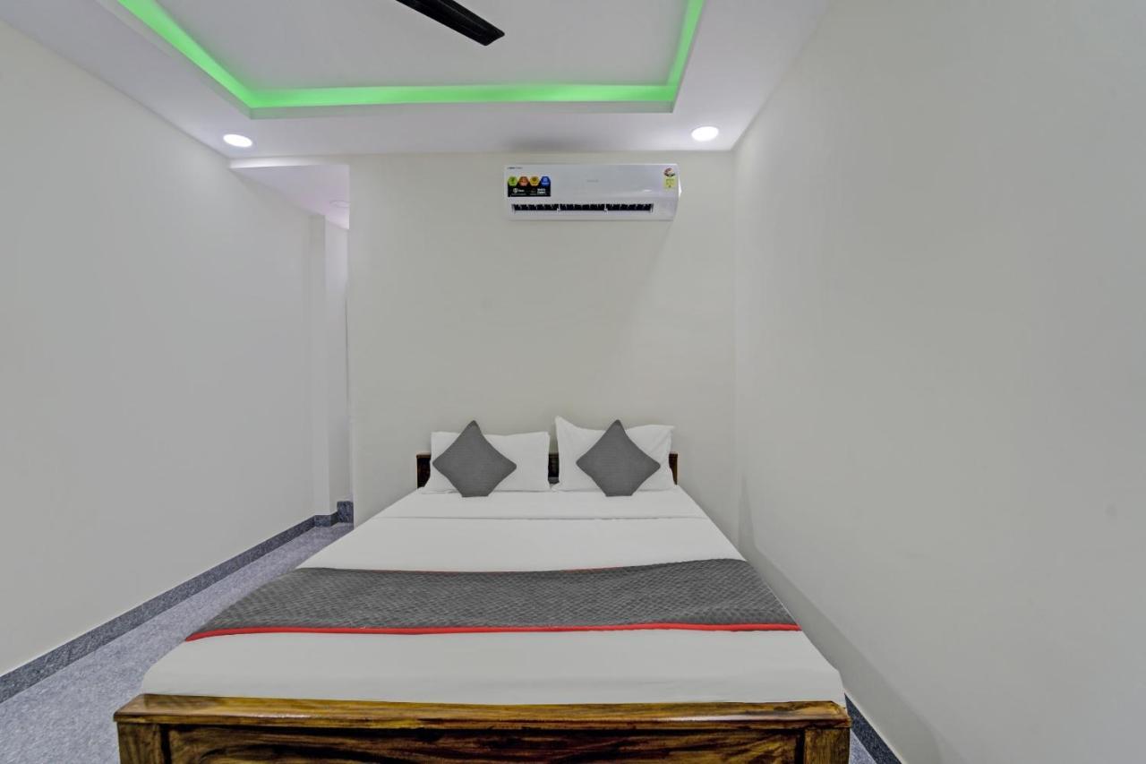 Townhouse 1096 Hotel Redfox Nungambakkam Chennai Bagian luar foto